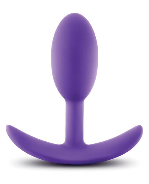 The purple Blush Luxe Vibra Slim butt plug in Medium. | Kinkly Shop